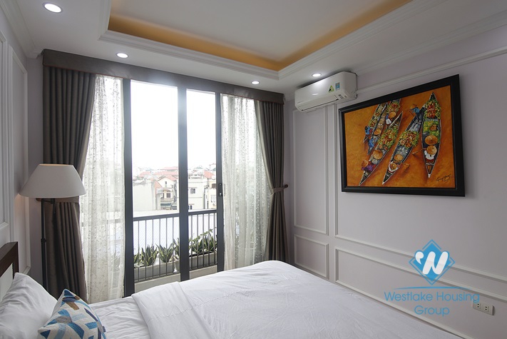 A lovely 2 bedroom apartment for rent in Long Bien